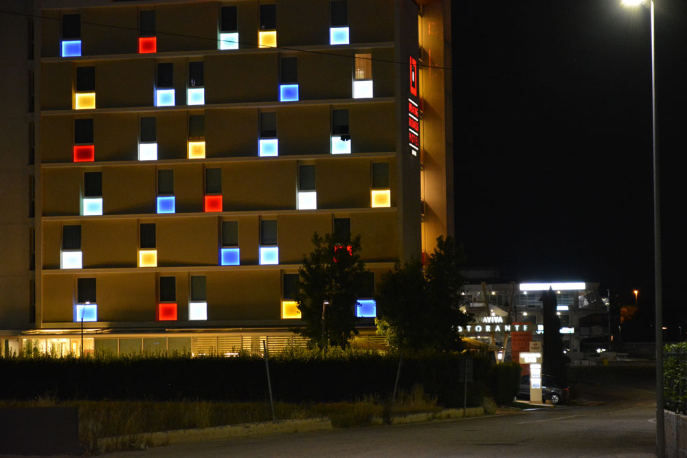 breaking-hotel-impianto-illuminazione-2
